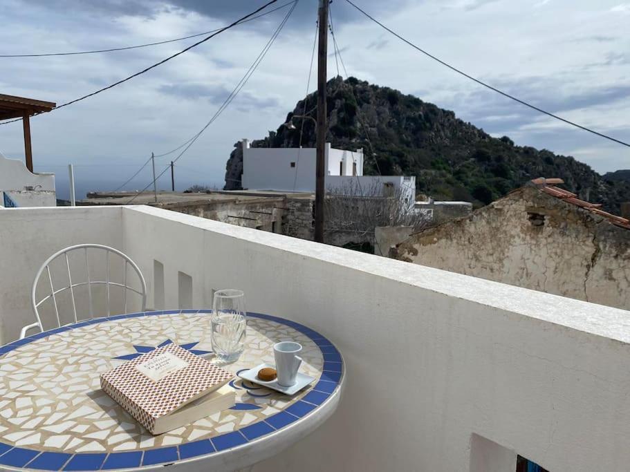 Blue House Villa Koronos Buitenkant foto